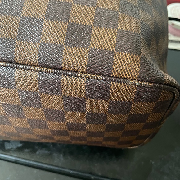 Louie Vuitton Neverfall - Picture 6 of 8